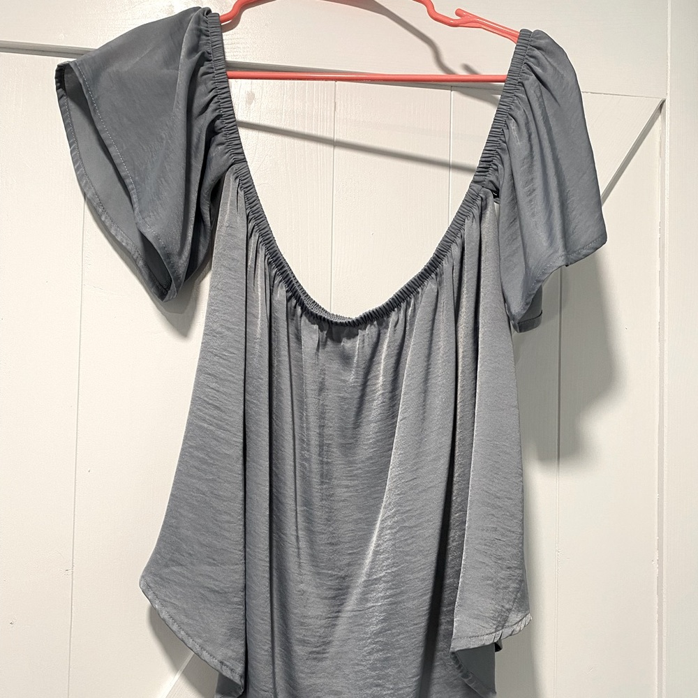 AE off shoulder shirt